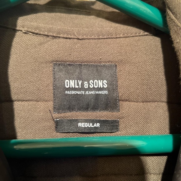 Men’s Shacket - Picture 3 of 3